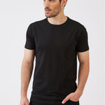 טי שירט לייקרה בגזרת Slim - שחור WORKER