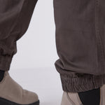 מכנסי עבודה Urban בגזרת Slim - זית WECAMP