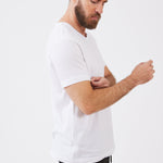 טישירט צווארון V - לבן WORKER