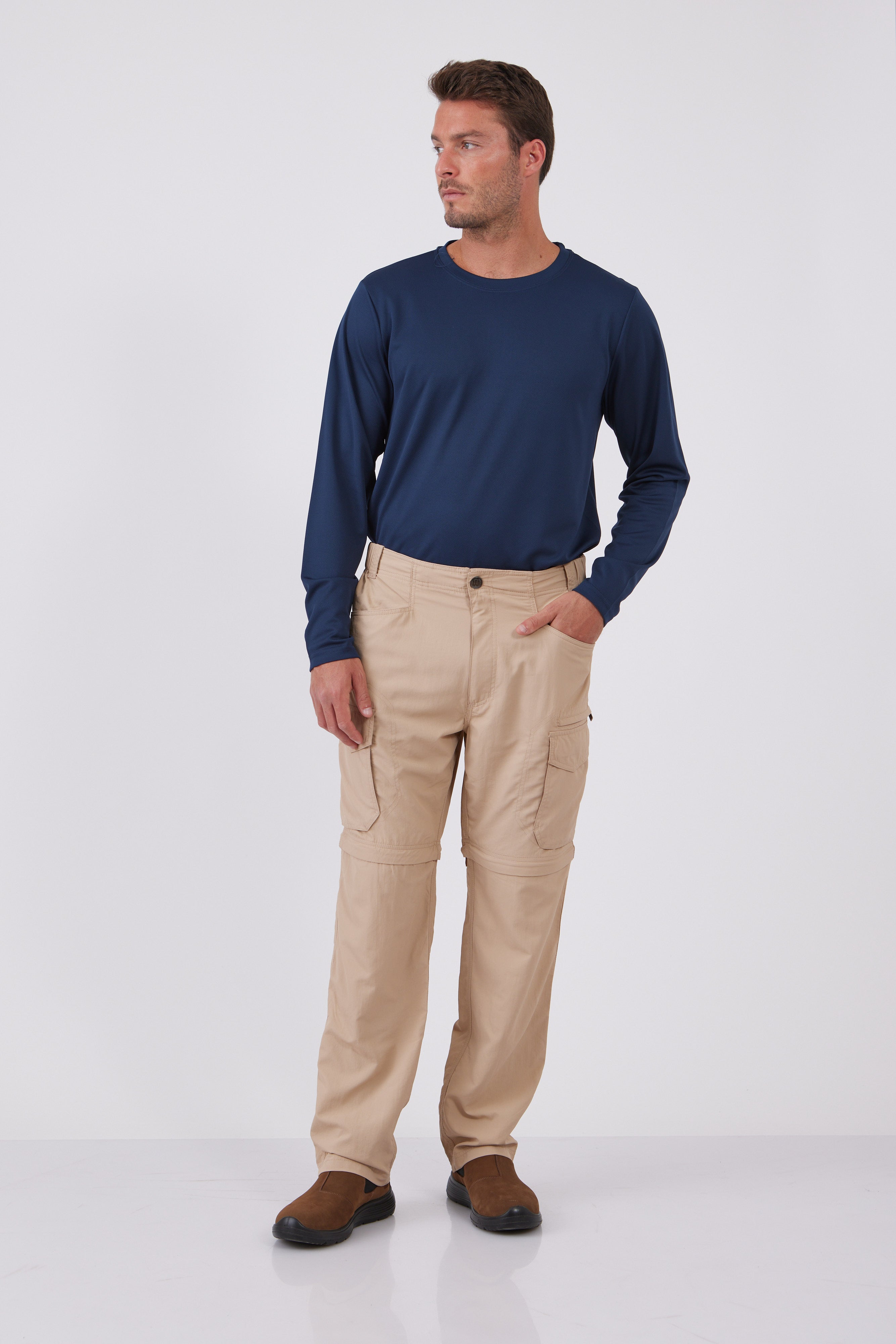 מכנסי מטיילים מתקצרים פטגוניה - חאקי WORKER