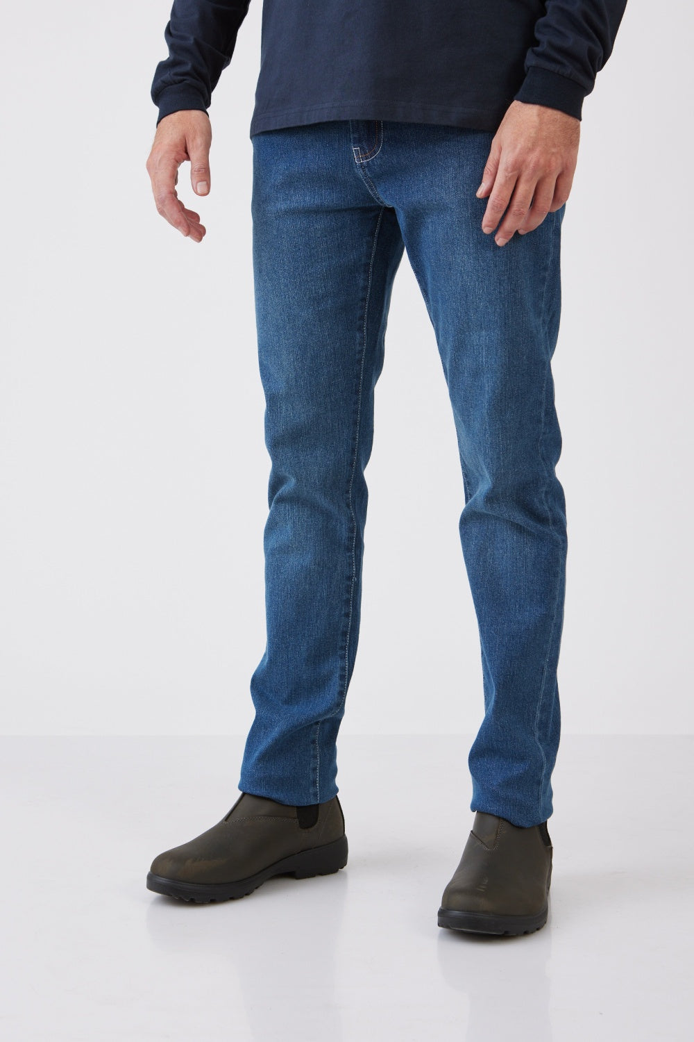 מכנסי ג'ינס בגזרת Regular - כחול WORKER