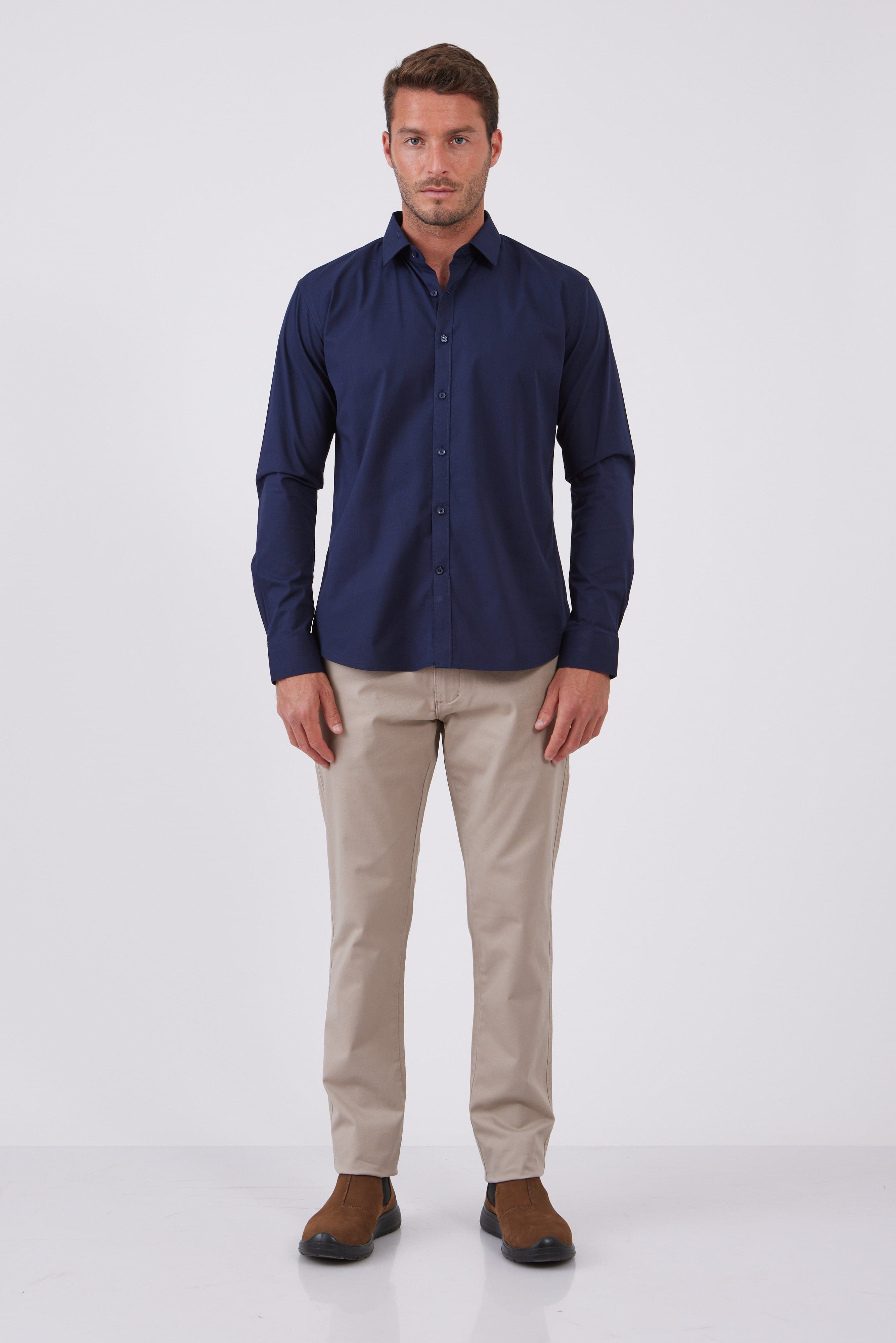 חולצה מכופתרת בגזרת Slim - כחול כהה WORKER