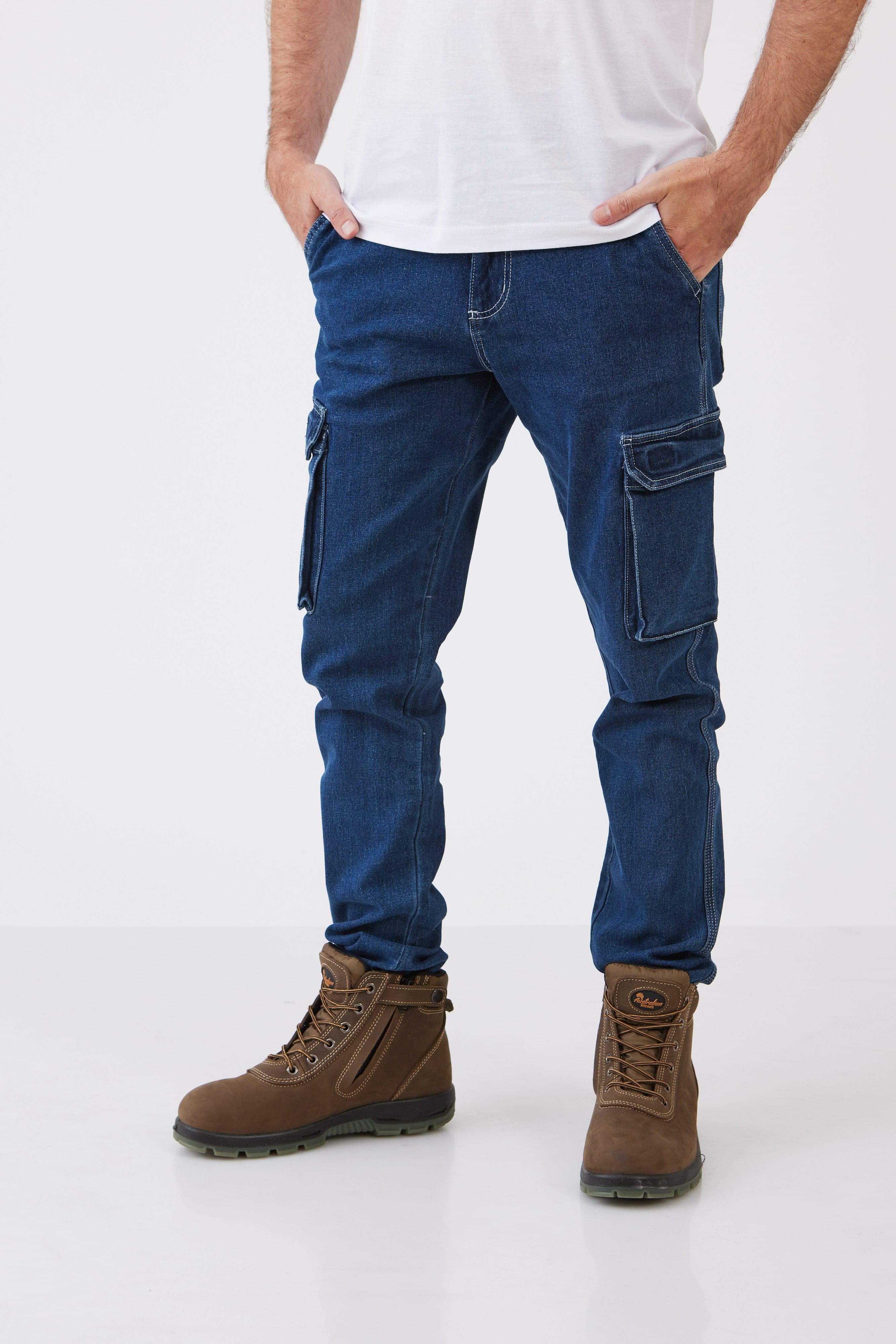 מכנסי ג'ינס עם לייקרה גזרת Slim - כחול כהה WORKER