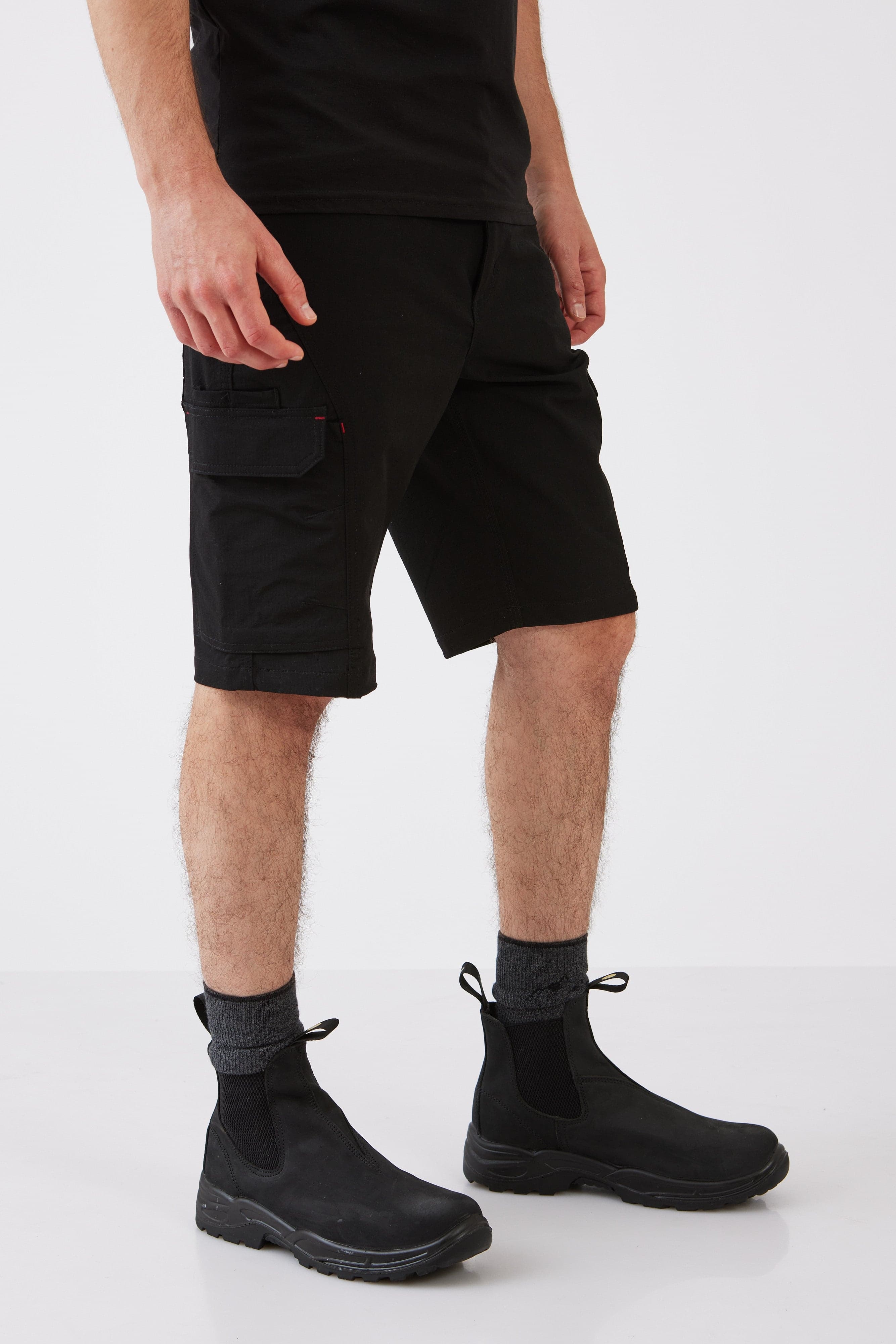 מכנסי קארגו קצרים Australian - שחור WECAMP
