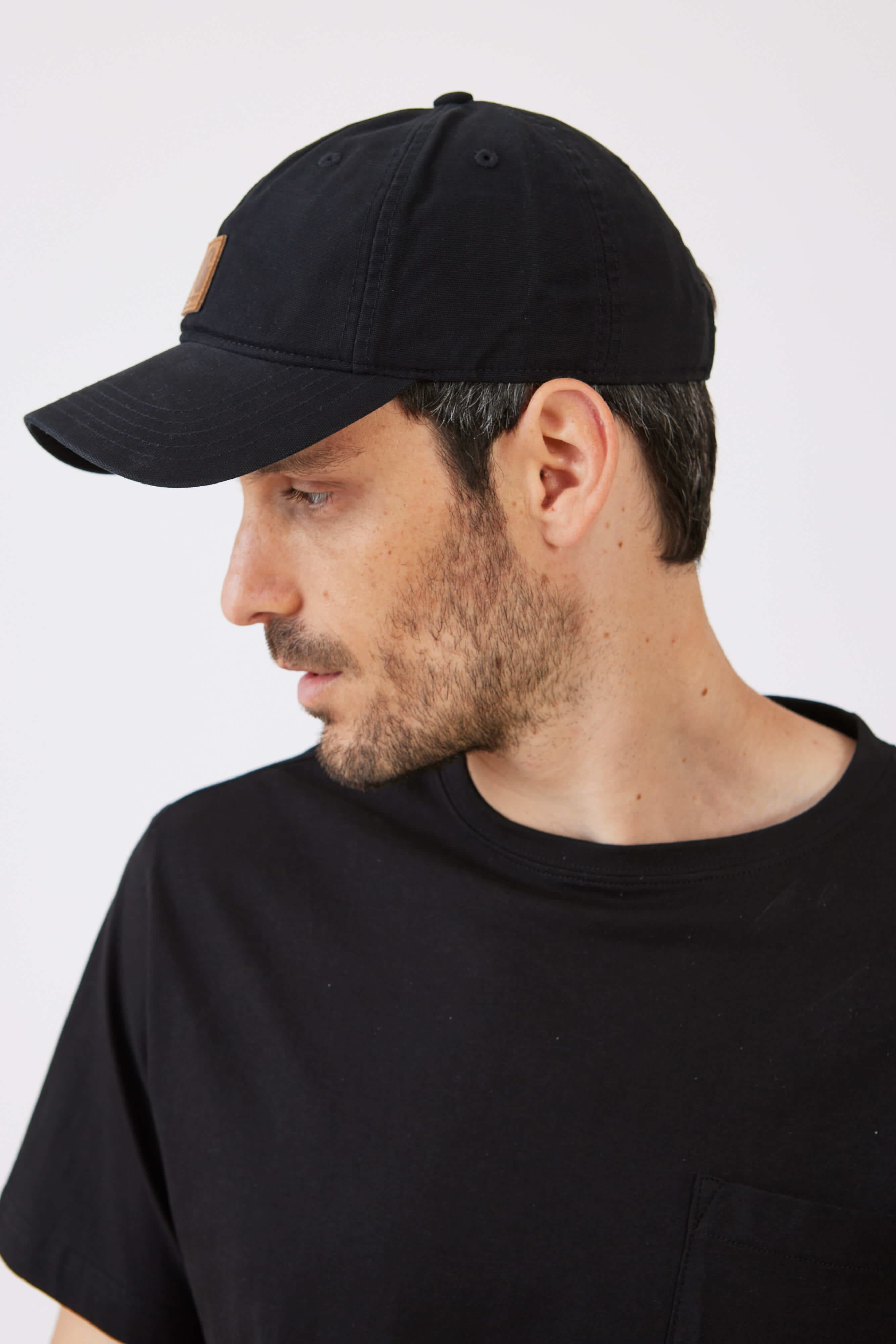 כובע מצחייה מכותנת קנבס - שחור CARHARTT