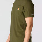 טישירט ®FORCE עם כיס ולוגו - ירוק CARHARTT