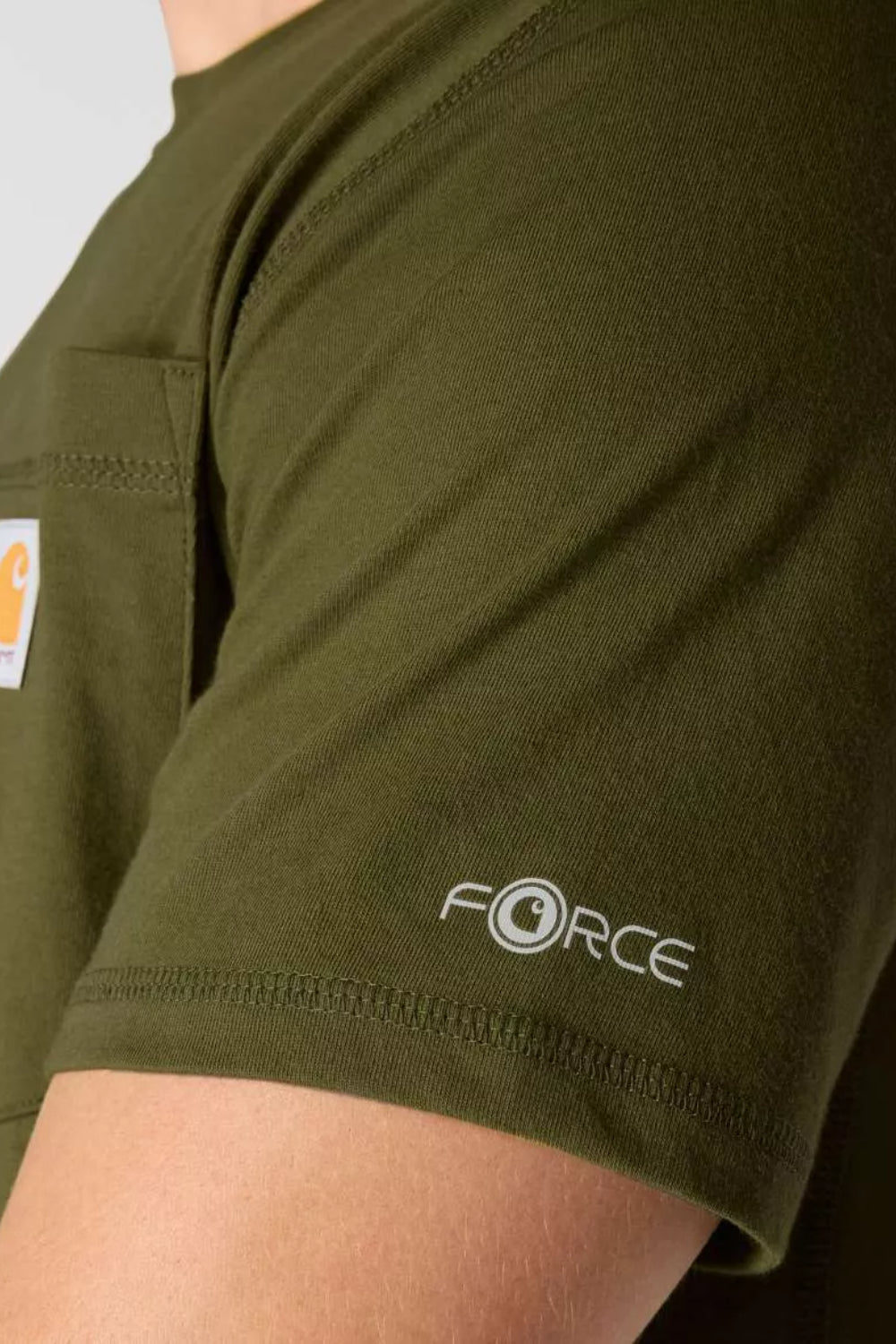 טישירט ®FORCE עם כיס ולוגו - ירוק CARHARTT