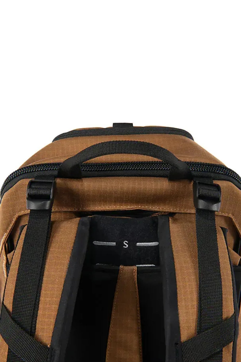 תיק גם עם מסגרת פנימית בנפח 45 ליטר - חום CARHARTT