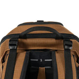 תיק גם עם מסגרת פנימית בנפח 45 ליטר - חום CARHARTT