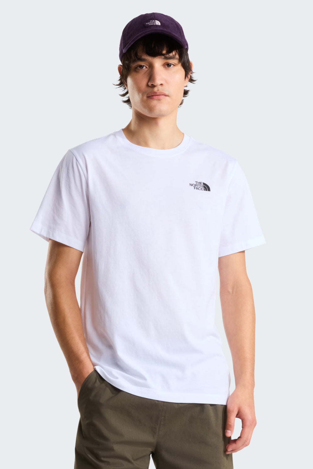 טישירט קצרה בגזרת Regular Fit - לבן North Face